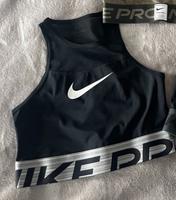 Nike Pro Top S Fitness Shirt Lauftop Sport Shirt Laufshirt Hessen - Wehretal Vorschau