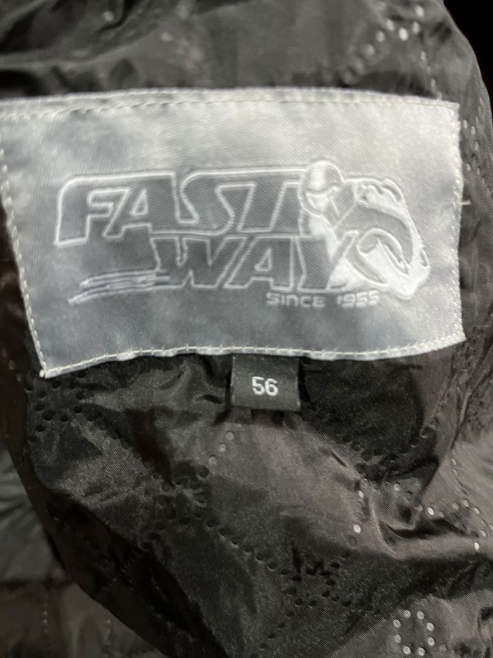 Motorradjacke Fastway von Louis Gr 56 in Berlin