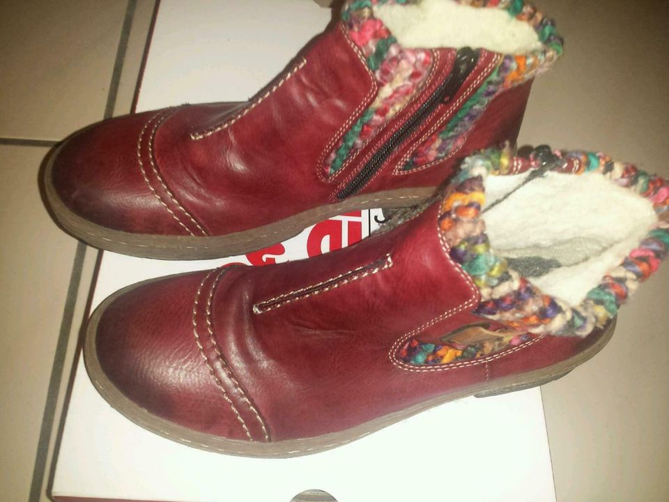 *Reserv* Rieker Boots rot bunt Strick,Lammfell, Gr.39, Neuw in Saarbrücken