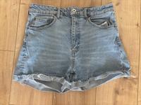 H&M Jeansshort Grösse 42 Damen blau demin Sommer Rheinland-Pfalz - Puderbach Vorschau