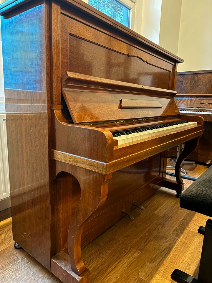 Neu eingetroffen: 10 Klaviere Golden Age, ab 850€ in Berlin