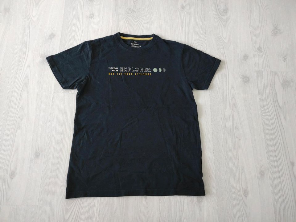 JUNGEN T-SHIRT GR. 164 in Neuenrade