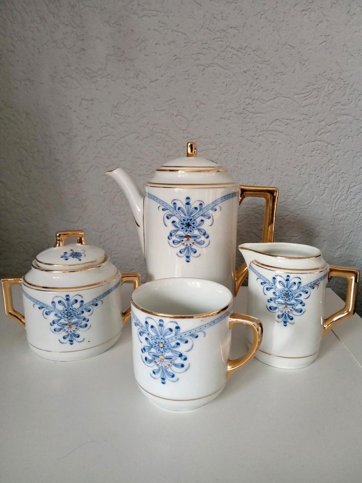 Jugendstil Kaffeekanne Zuckerdose Milchkännchen Tasse brocante in Waldershof