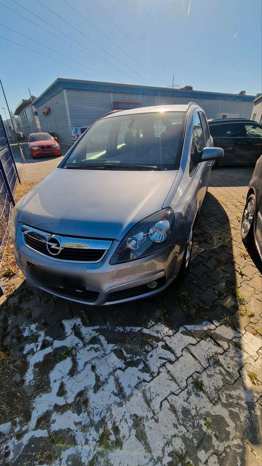 Opel Zafira 1,8 in Büren