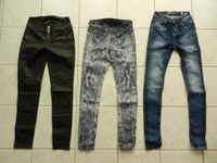 Hosenpaket 3x schwarz Lederlook - Skinny Jegging - Jeans, Gr. S Sachsen - Chemnitz Vorschau