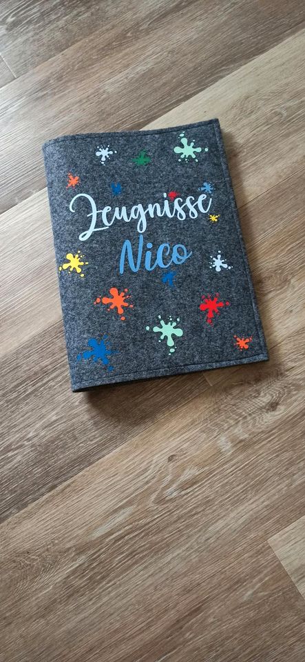 Zeugnis Mappe handmade personalisiert Geschenk Schule in Magdeburg