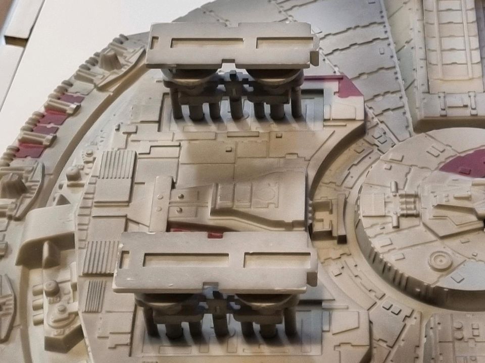 Millennium Falcon in Fuldatal