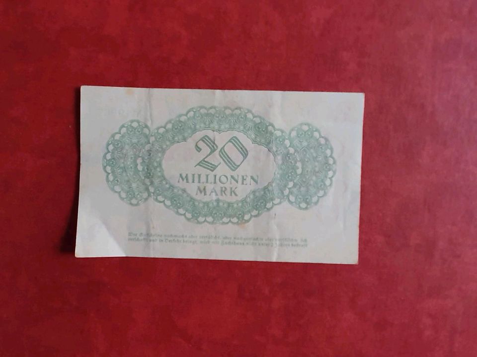 Alte deutsche Banknoten, Reichsbanknoten, historische Geldscheine in Radebeul