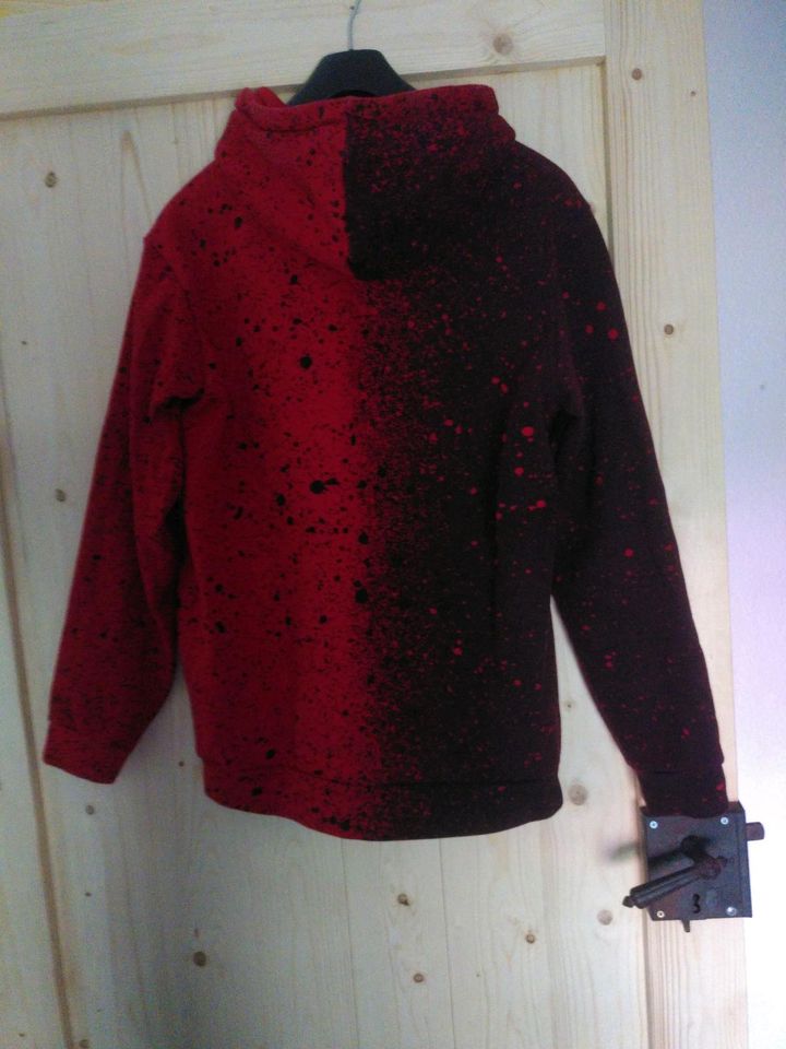 Black Squad Hoodie Gr. M schwarz/rot in Weilar