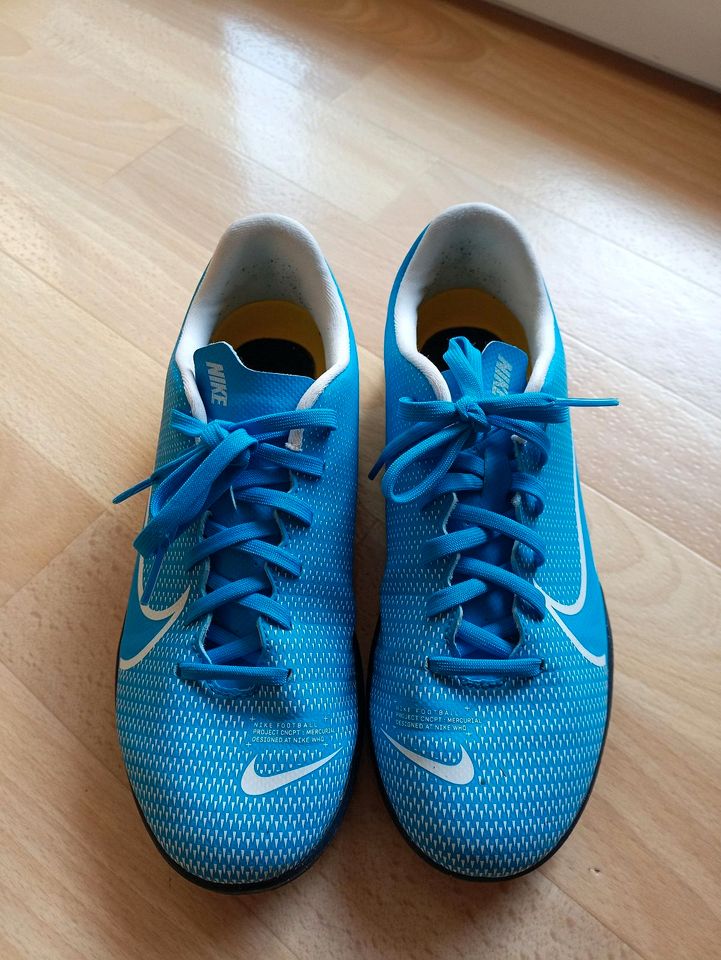 Fußballschuhe Nike in Paderborn