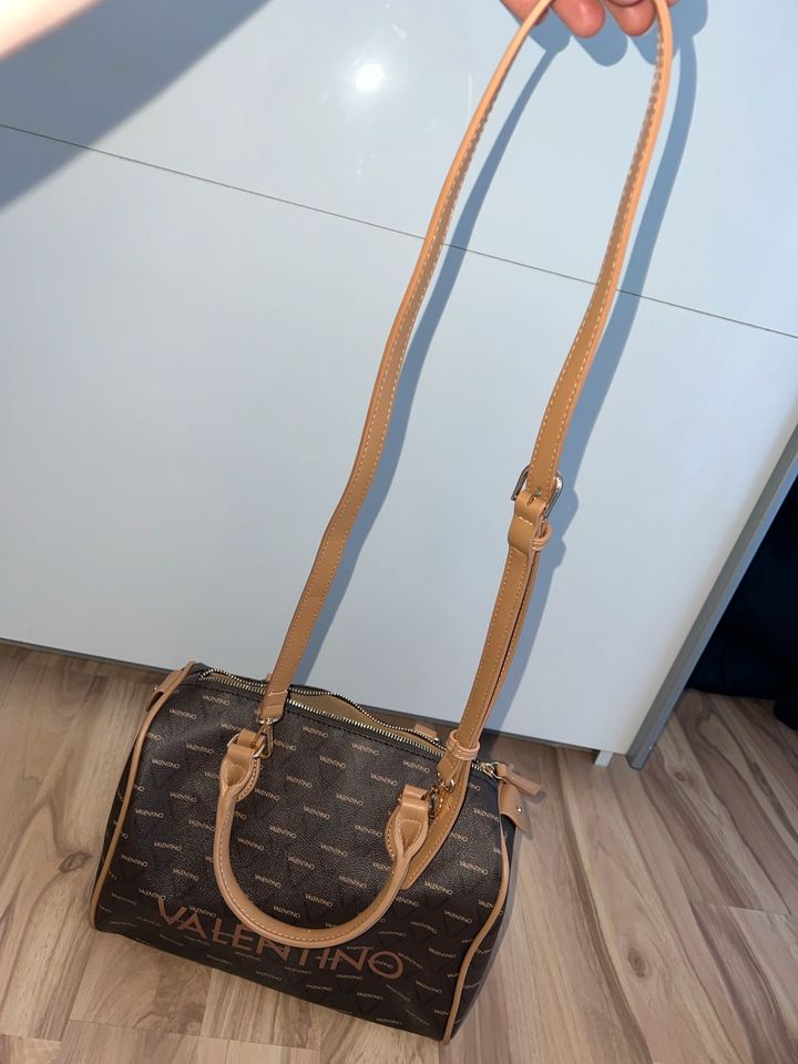 Valentino Umhängetasche Braun/Beige in Winnenden