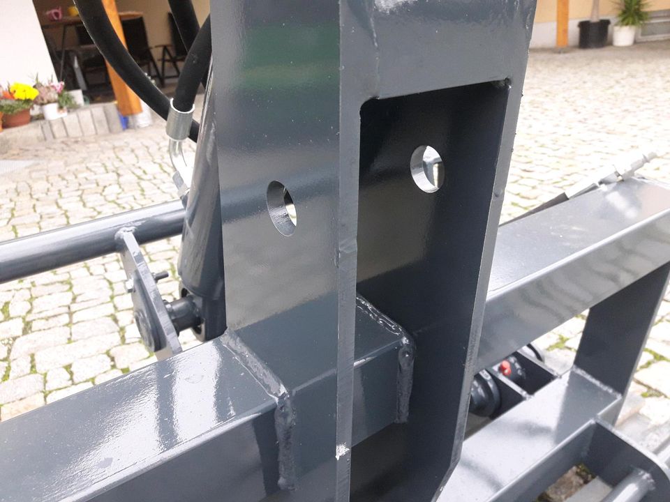 Adapterrahmen Adapter Dreipunkt Euroaufnahme Euro Hydraulik in Bad Hersfeld