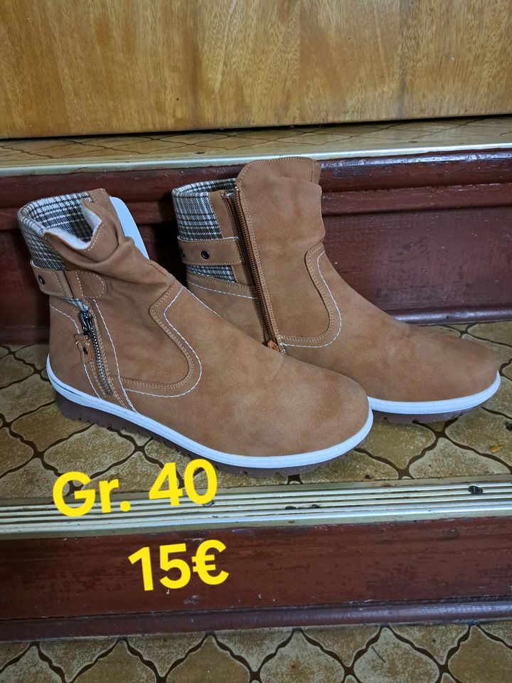 Damenschuhe - Sneaker -Boots Gr. 40-41 in Wasungen