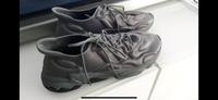 Adidas Ozweego Grau Gr. 43 1/3 Hessen - Fritzlar Vorschau