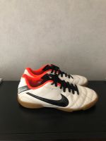 Nike Hallenschuhe 36 Niedersachsen - Brome Vorschau