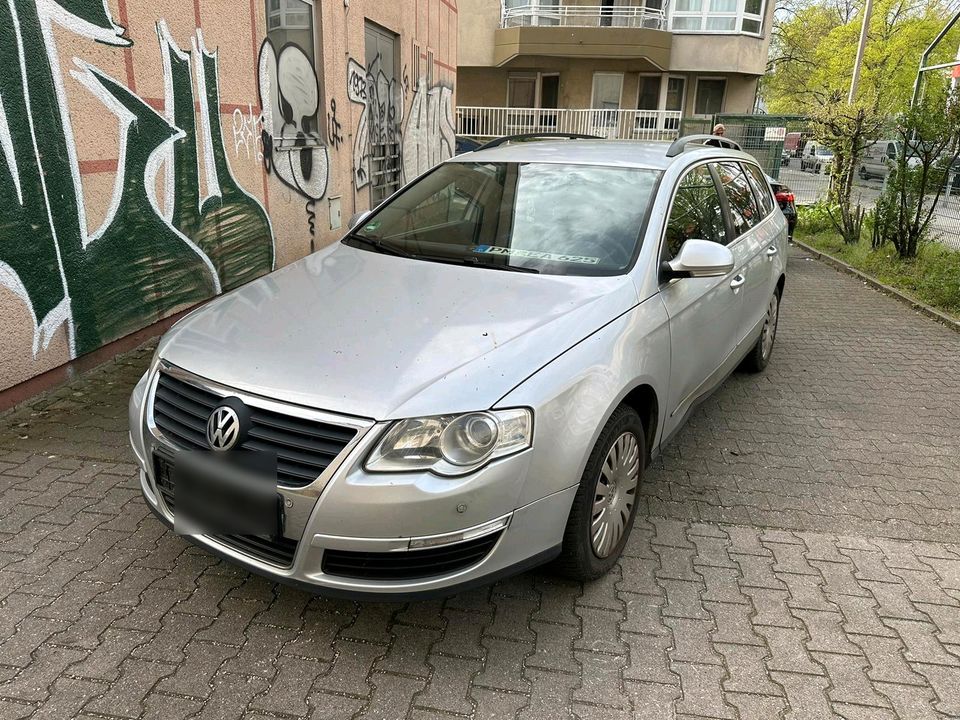 Vw passat 1.6 Automatik in Berlin