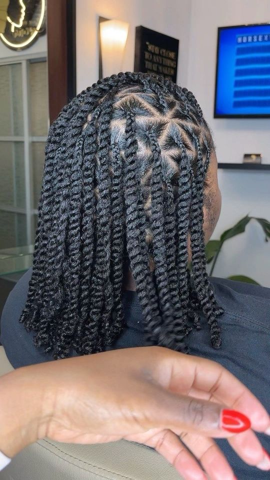 Afro Frisur, rasta,Braids,Zöpfe usw… in Karlsbad