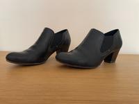 low ankle boot | stiefelette | Absatzschuh Kr. München - Planegg Vorschau
