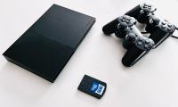 Playstation 2 Konsole Sony + 2 Joysticks + 10 Spiele Nordrhein-Westfalen - Beckum Vorschau