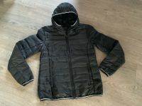 Neuwertige Damen Leichtsteppjacke Jacke in Größe 36/38 SCHWARZ Rheinland-Pfalz - Dichtelbach Vorschau