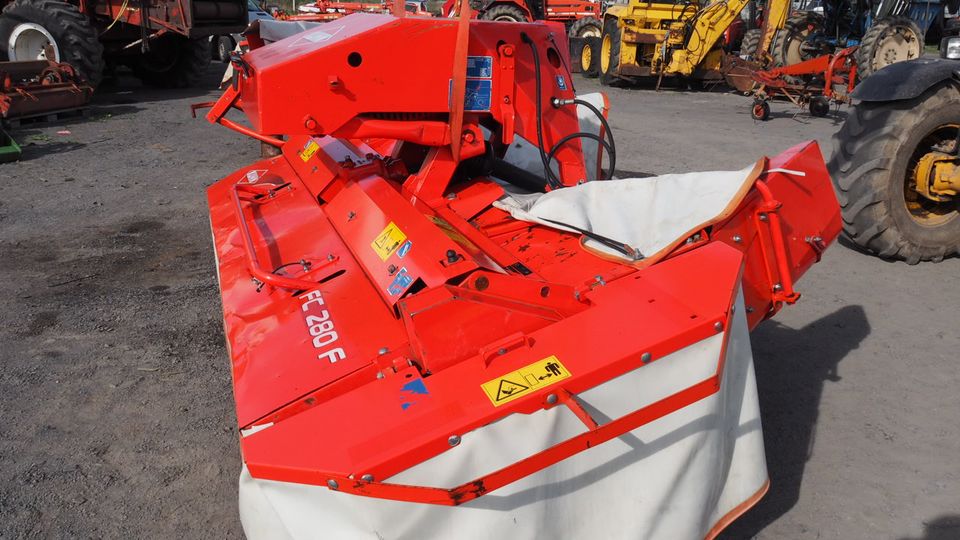 KUHN FC 280 F Scheibenmähwerk Frontanbau Bj 2014 in Rothenburg