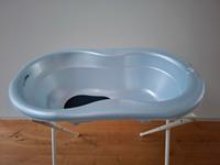 Rothe Baby Badewanne mit Ständer Sachsen - Großröhrsdorf Vorschau