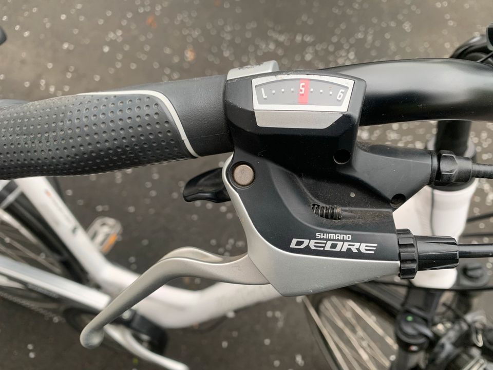 Kalkhoff Herren um Damen Fahrrad Limited kein e Bike in Rüthen