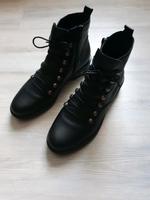 Remonte Damen Echtleder Stiefeletten Gr.39 Sachsen-Anhalt - Bernburg (Saale) Vorschau