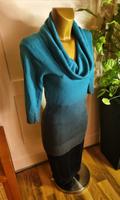 Ministrickkleid in attraktivem Farbverlauf Berlin - Tegel Vorschau