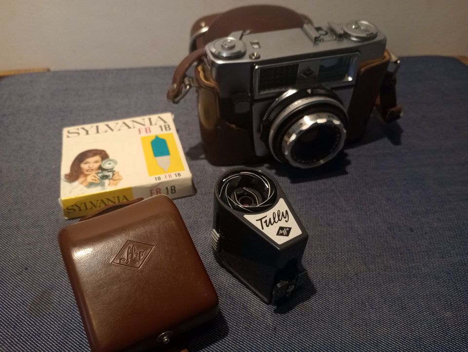 AGFA Silette F Vintage Fotoapparat, Ledertasche TULLY K Flash u.m in Salzgitter