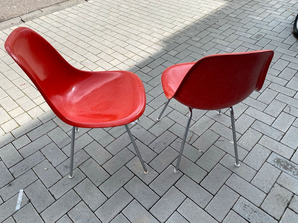 Herman Miller Vitra Eames Sidechair DSX Fiberglas Stuhl in Rot in Bruchsal