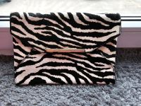 Zebra Clutch Edel Fell 22 cm auf 15 cm Bayern - Memmingen Vorschau