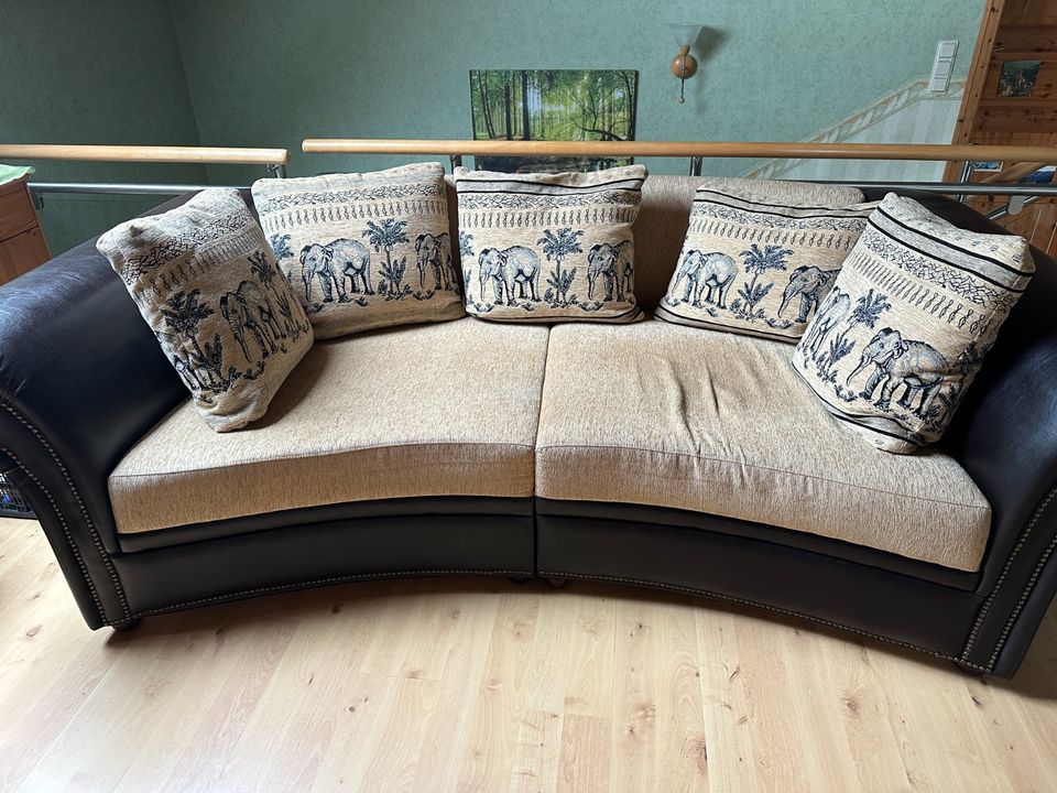 Großes Sofa (3-4 Sitzer) in Wadern