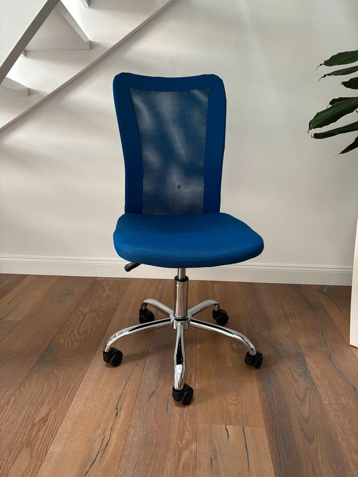 Inter Link Drehstuhl Schreibtischstuhl blau in Wittingen