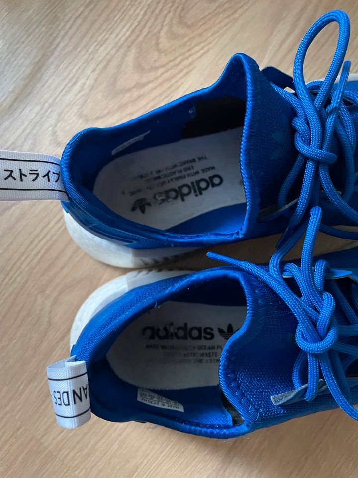 Adidas NMD R1 blau Gr. 41ü in München