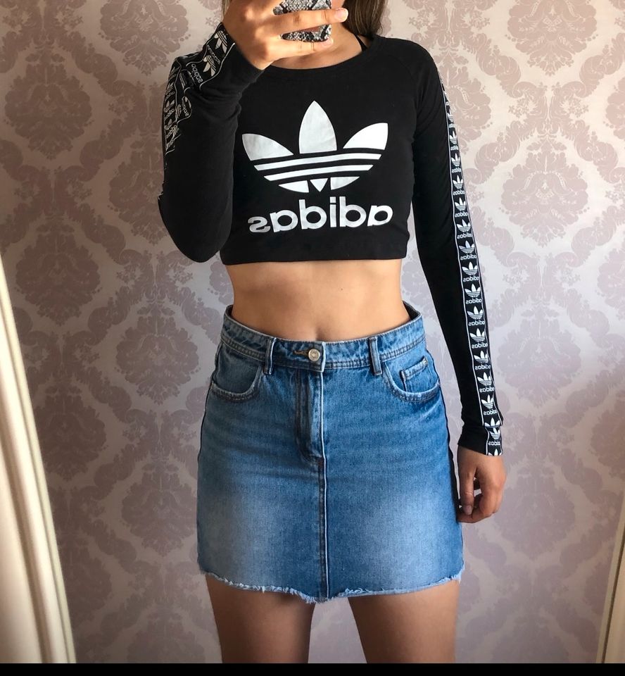 Adidas Damen Langarm Shirt Longsleeve Cropped Gr. XS Gr. 34 in Frankfurt am Main