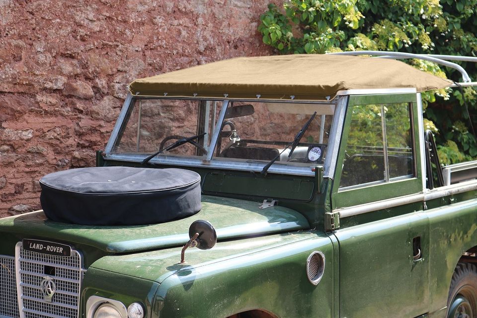 Land Rover Serie 88/109 Bikini Softtop / Verdeckplane Exmoor Trim in Rheinbreitbach