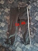 Damen Hose Gr.46 Grau mit weiße Streifen Beinseite Sachsen - Torgau Vorschau