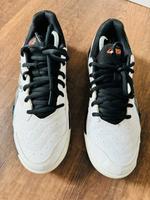 Asics Gr.41,5 wNEU Tennisschuhe Indoor Niedersachsen - Stade Vorschau