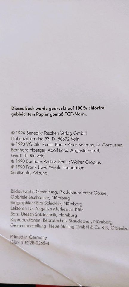 Architekturbuch des 20. Jahrhundert - Gössel/Leithäuser in Köln