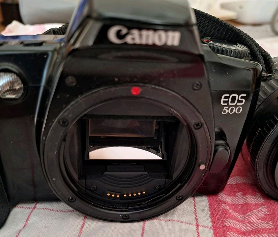 Canon EOS 500 Spiegelreflexkamera in Ganderkesee