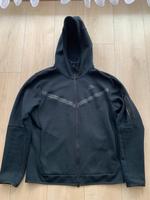 Nike Tech Fleece Jacke Nordrhein-Westfalen - Mülheim (Ruhr) Vorschau