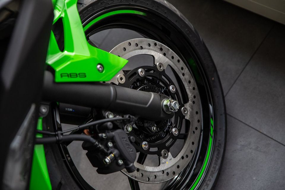 Kawasaki Ninja 500 SE ABS, 4 JAHRE WERKSGARANTIE in Seevetal