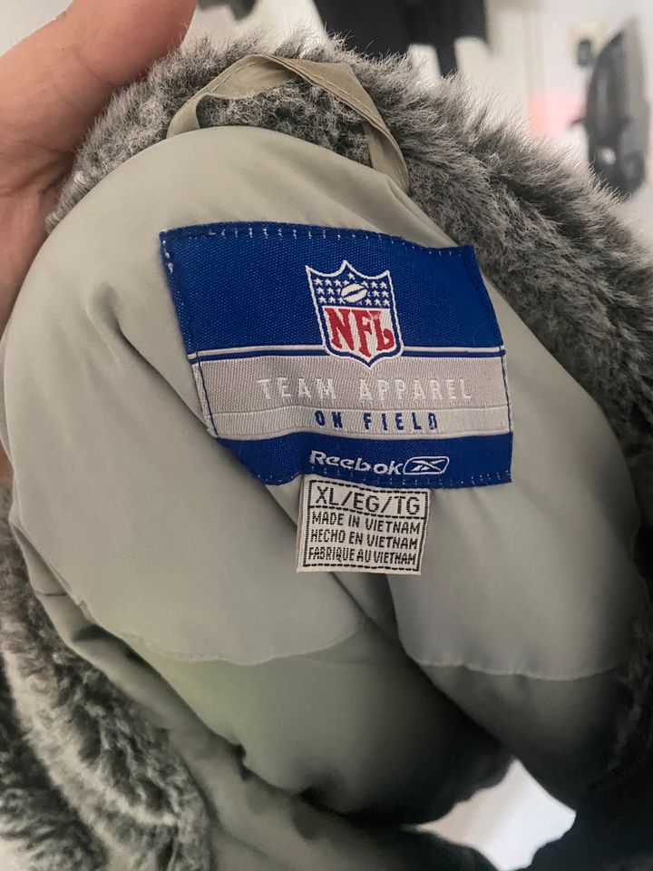 Vintage NFL Raiders Reebok Jacke Größe XL in Gelsenkirchen