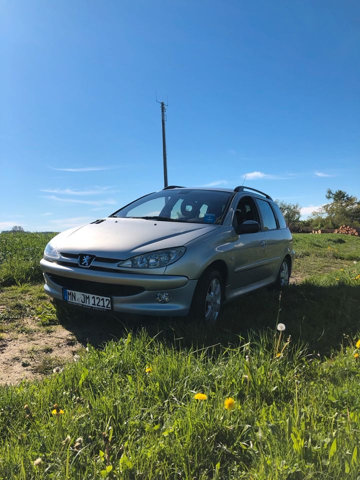 Peugeot 206 Kombi in Oberschönegg