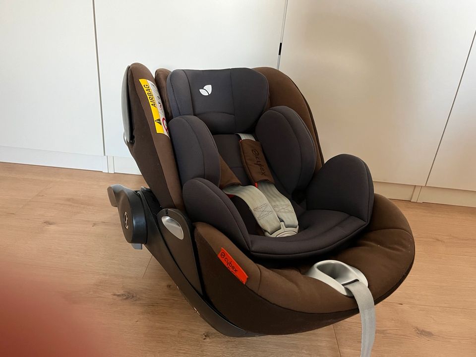 Cybex Platinum Cloud Babyschale mit Dockingstation in Markgröningen