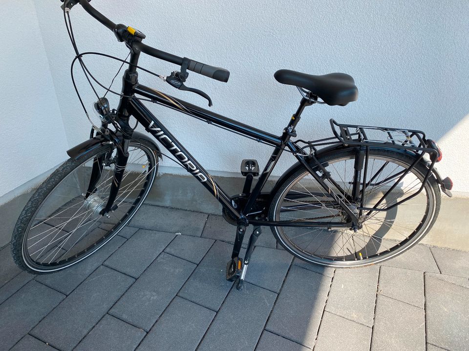 He.-Fahrrad 28 Zoll, Marke VICTORIA,Nexus Shimano7Gänge,Schwarz in Kandel