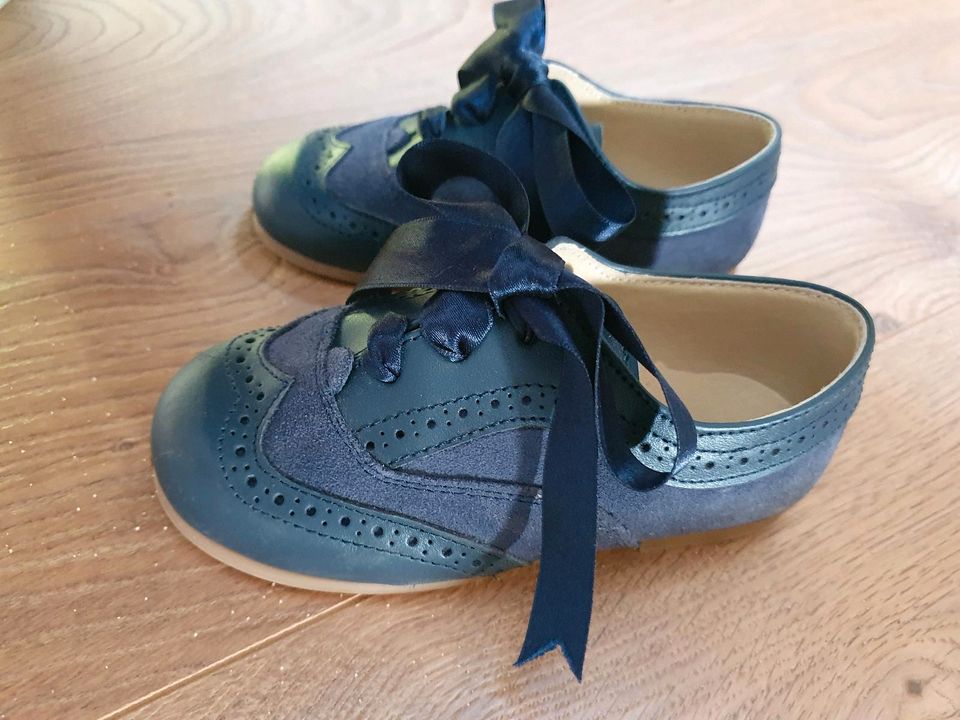 Lola Palacios Halbschuh Schnürrschuhe Schuhe  Gr 25 schicke Schuh in Kelkheim