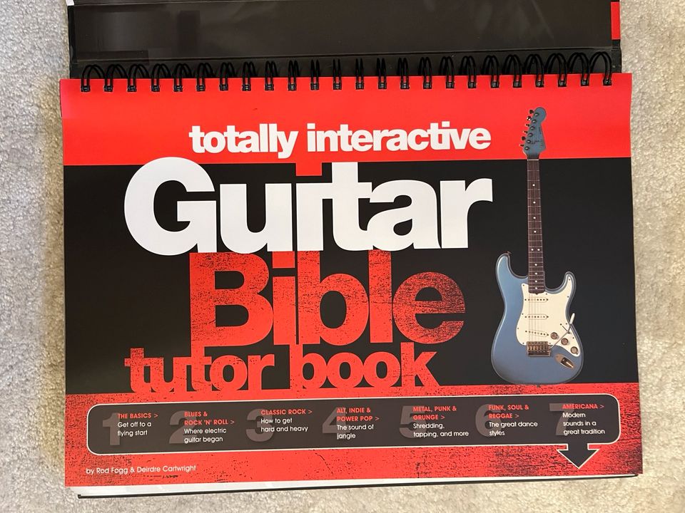 Guitar Bible - Gitarren Bibel - Lehr/Lernbuch inkl. CD und DVD in Regensburg