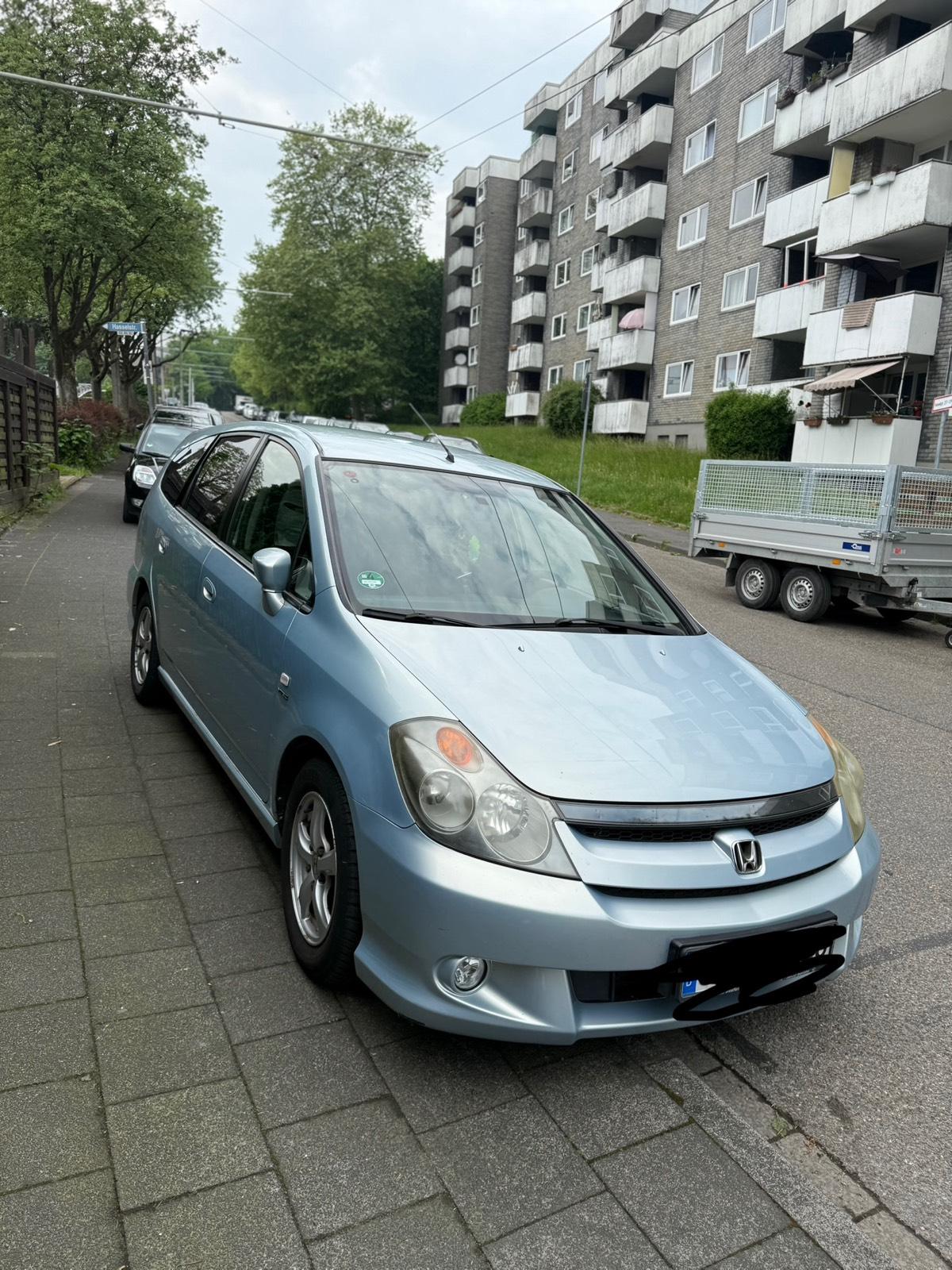 Abbildung des Autos HONDA STREAM 1.7